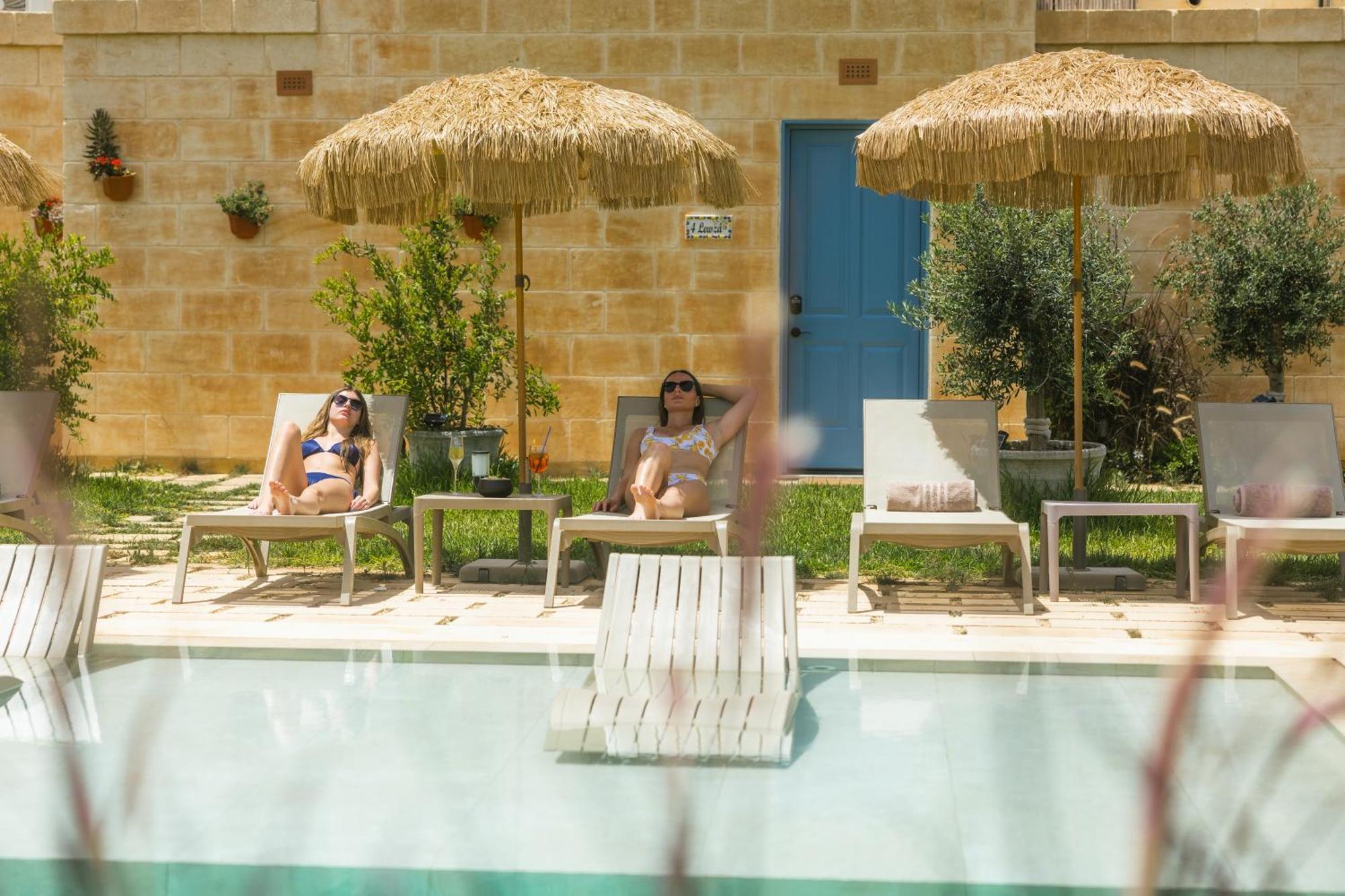 Tuta Agrotourism Acomodação com café da manhã Kerċem Exterior foto